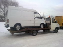 Фото услуги эвакуатора микроавтобусов в Сургуте