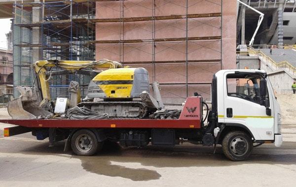 Фото эвакуаутора для спецтехики в Сургуте